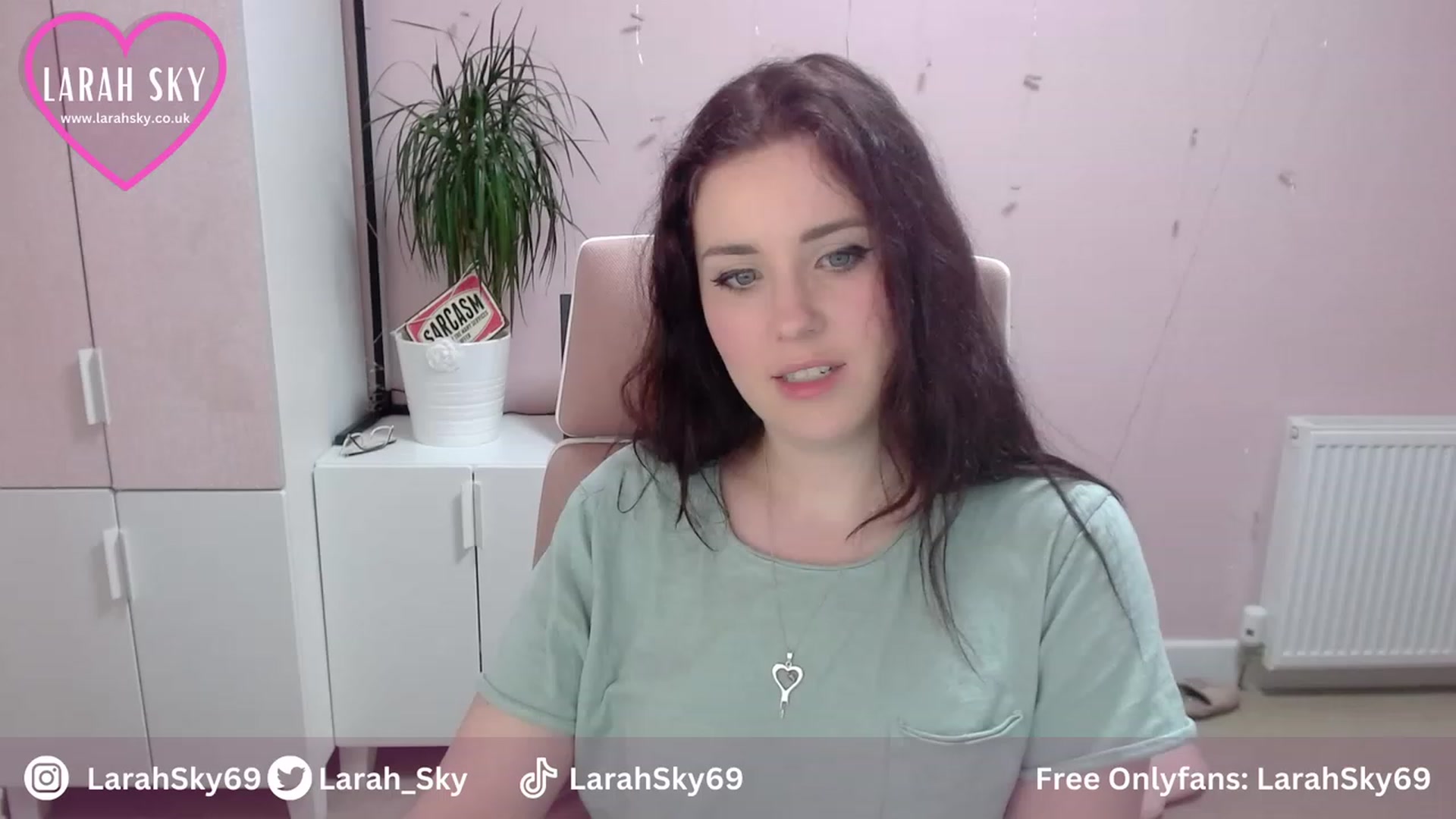 Larah_Sky video thumbnail