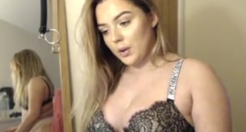 Katyy_UK video thumbnail