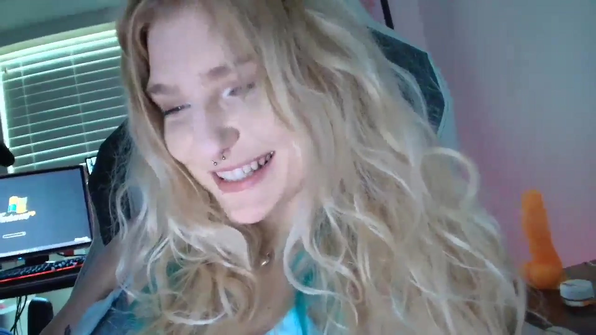 DuckChan0 video thumbnail