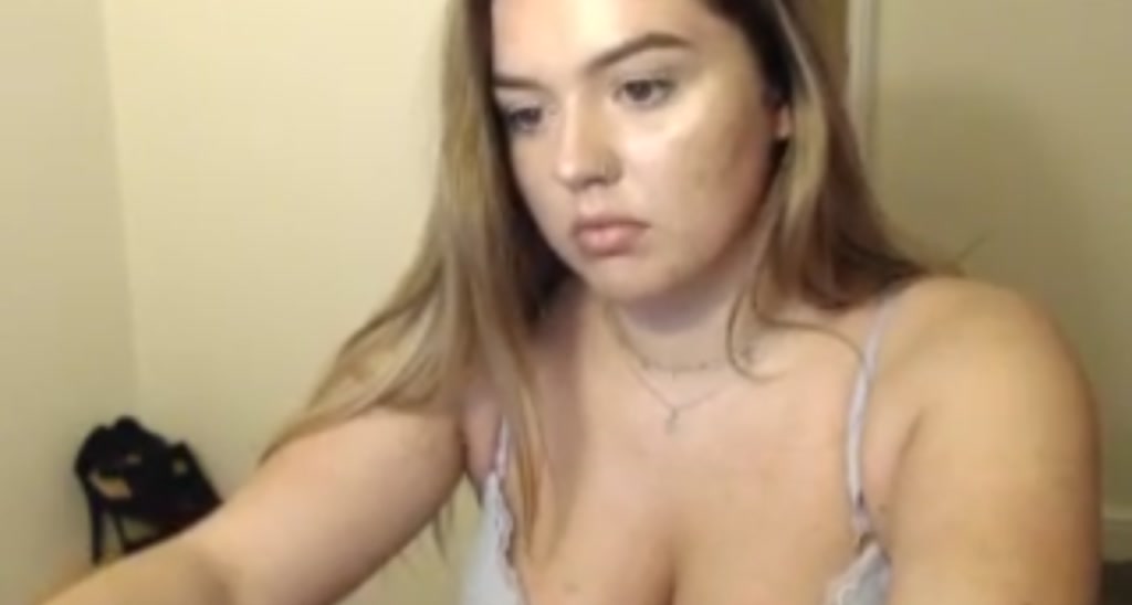 Katyy_UK video thumbnail