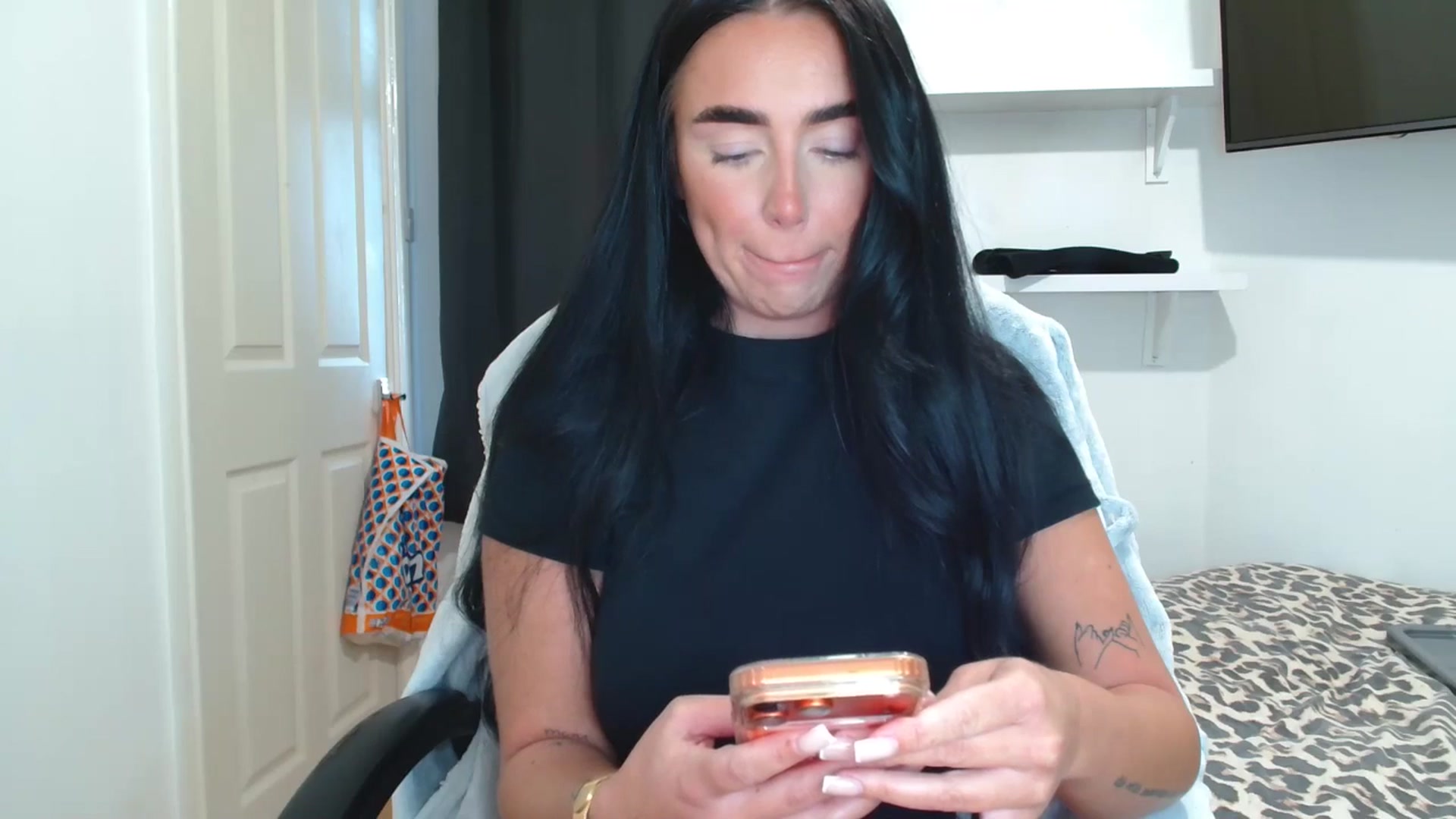 ElleBloom video thumbnail