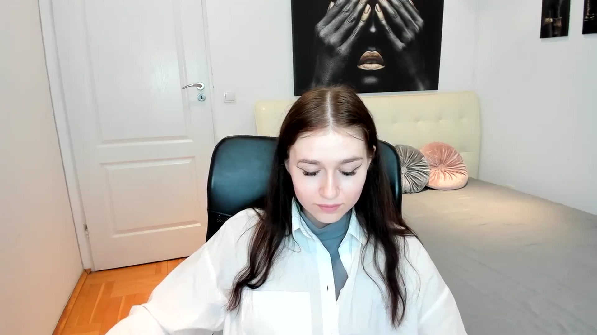 SsweetPeaches video thumbnail