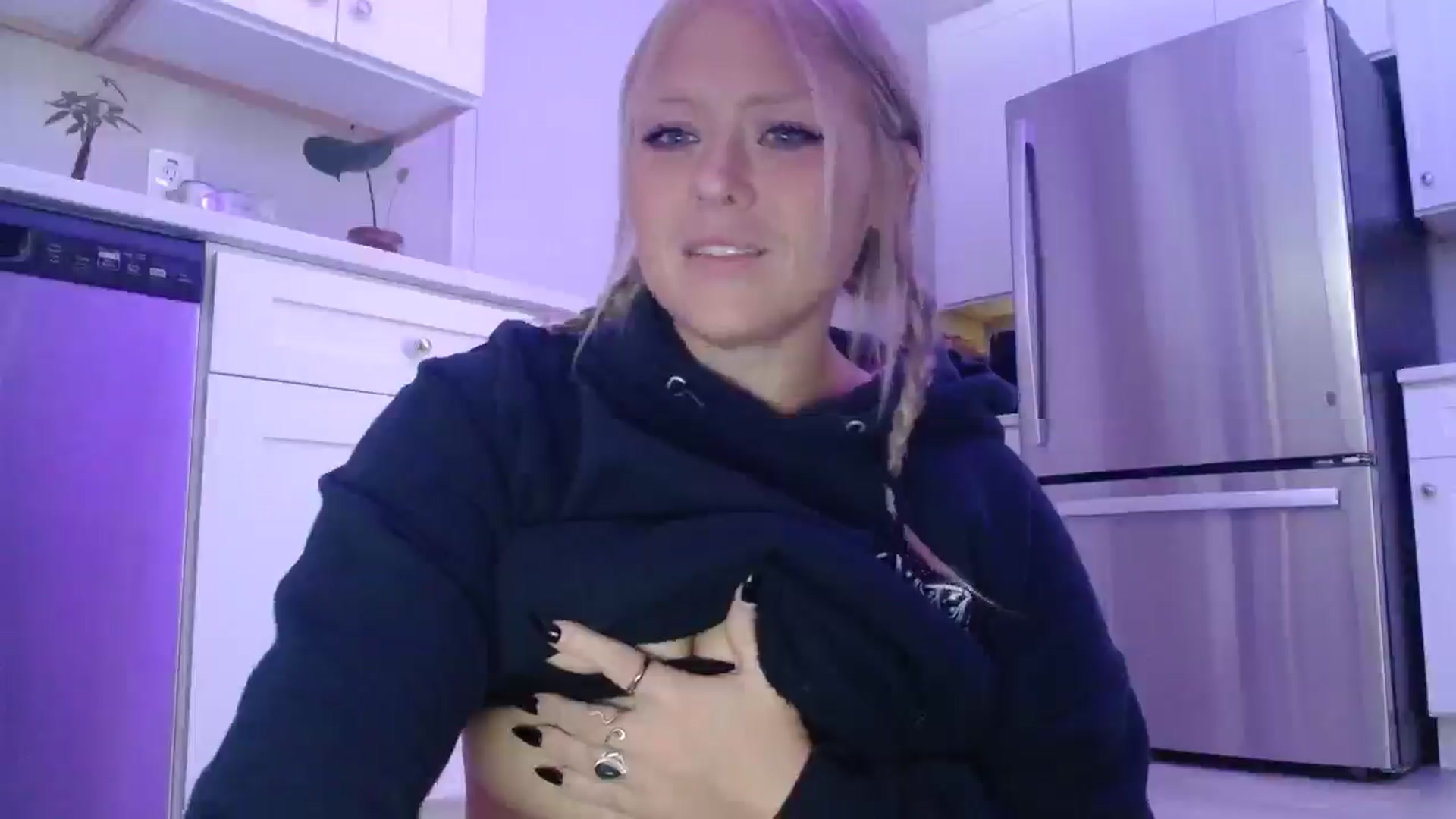 SneakyAlice video thumbnail