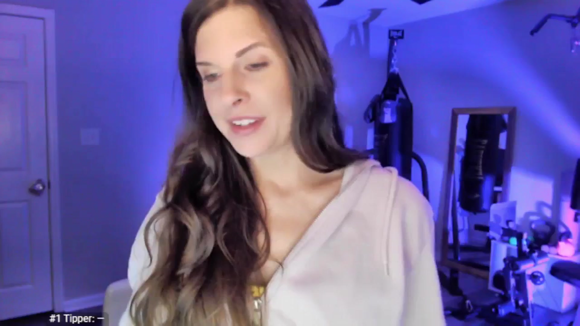 Anna__Online video thumbnail