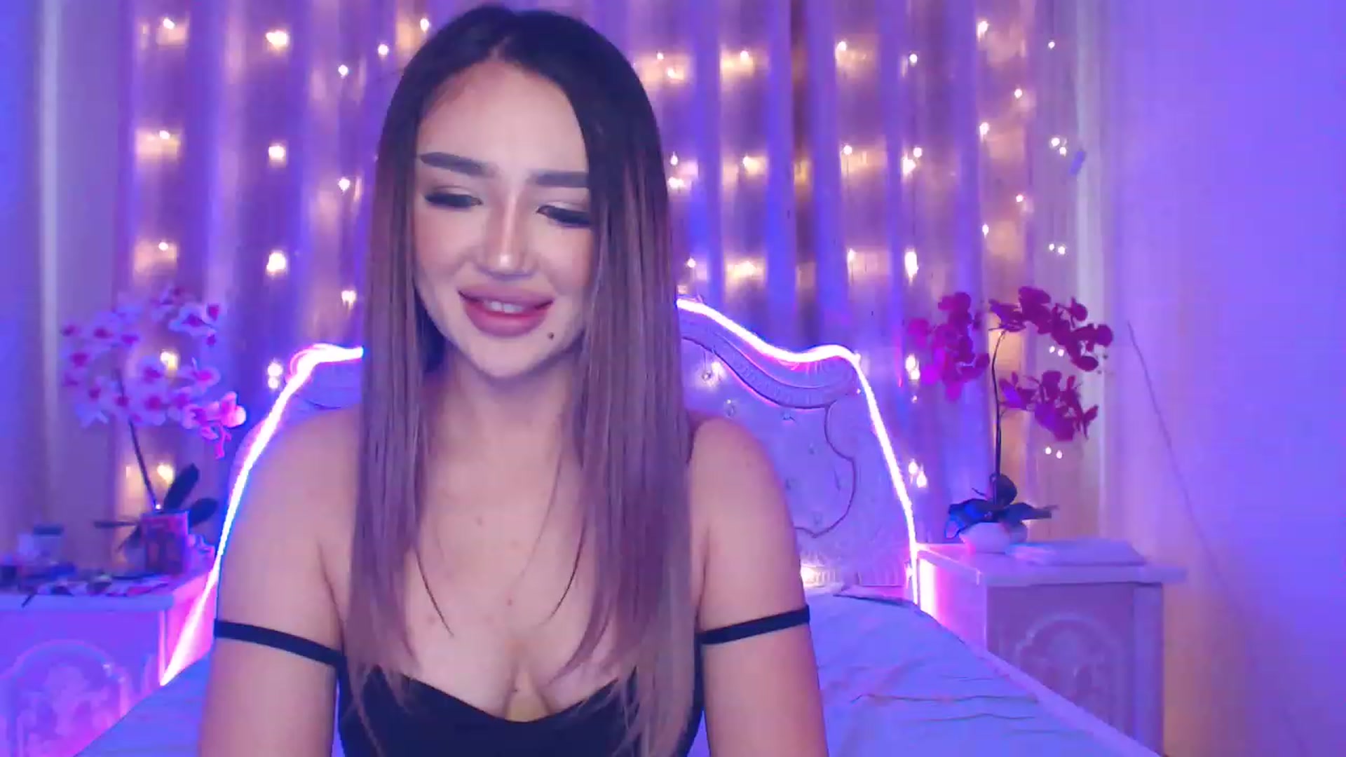 MiraKyong video thumbnail