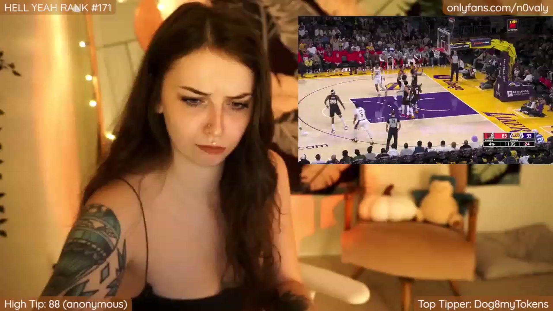 N0valy video thumbnail