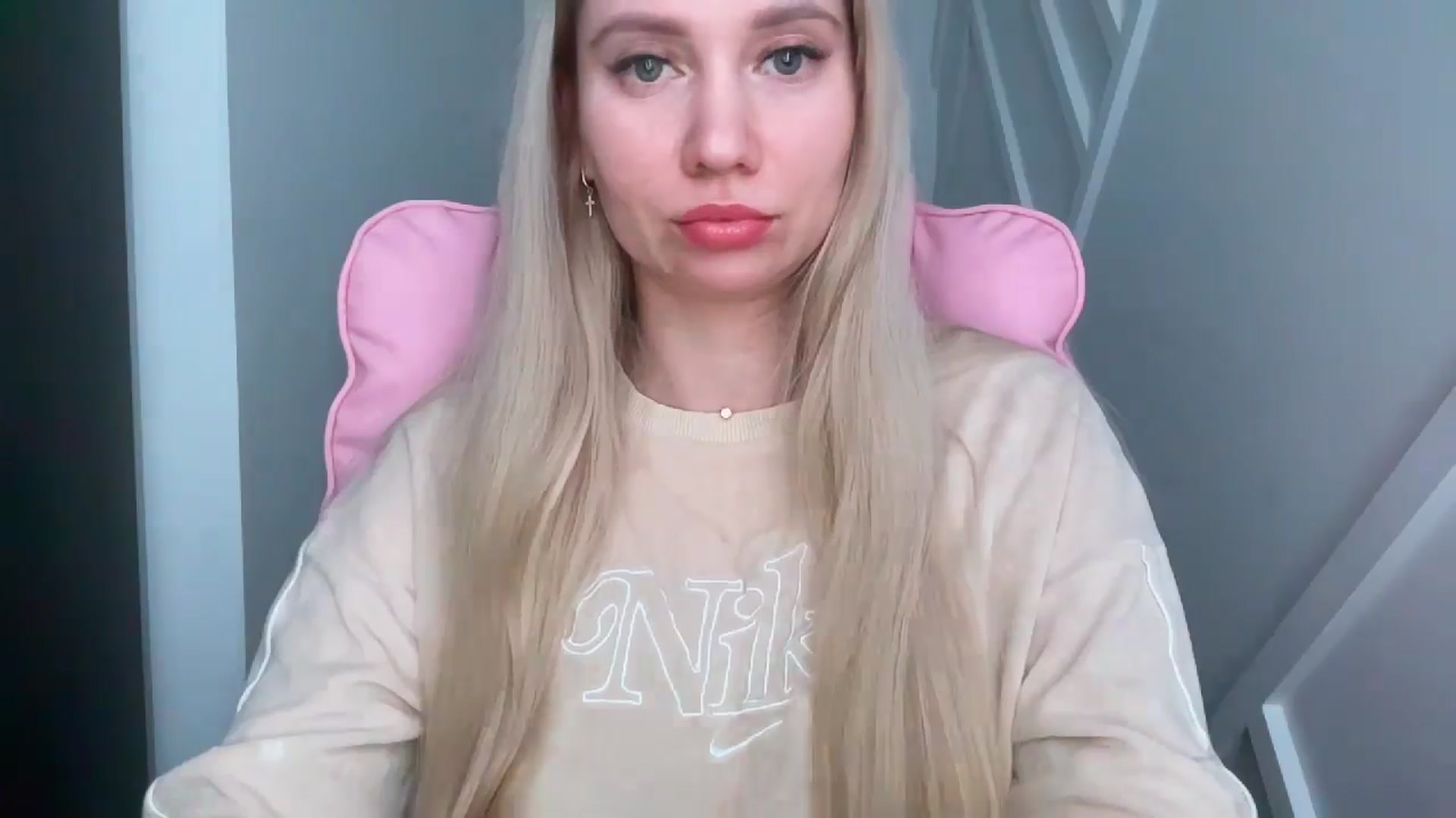 Miss_Sylvia video thumbnail