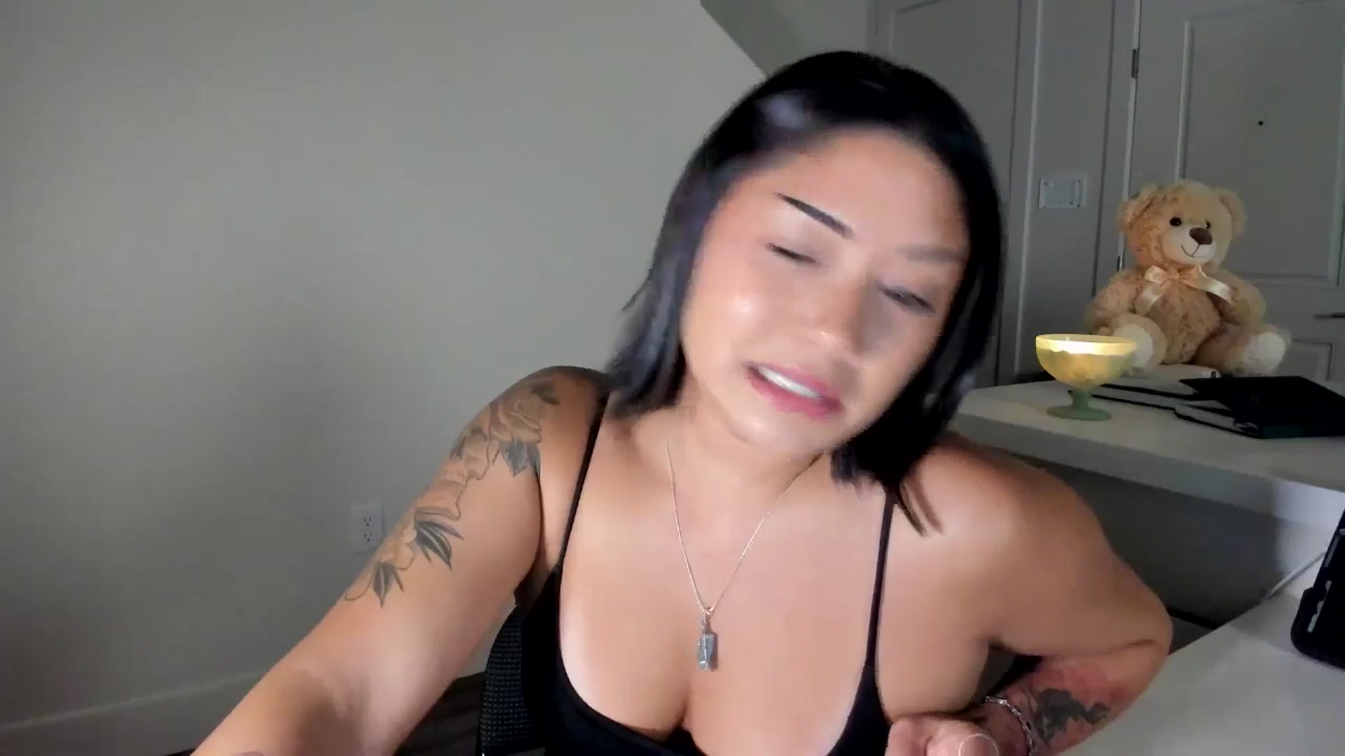 YourGoddessLu video thumbnail