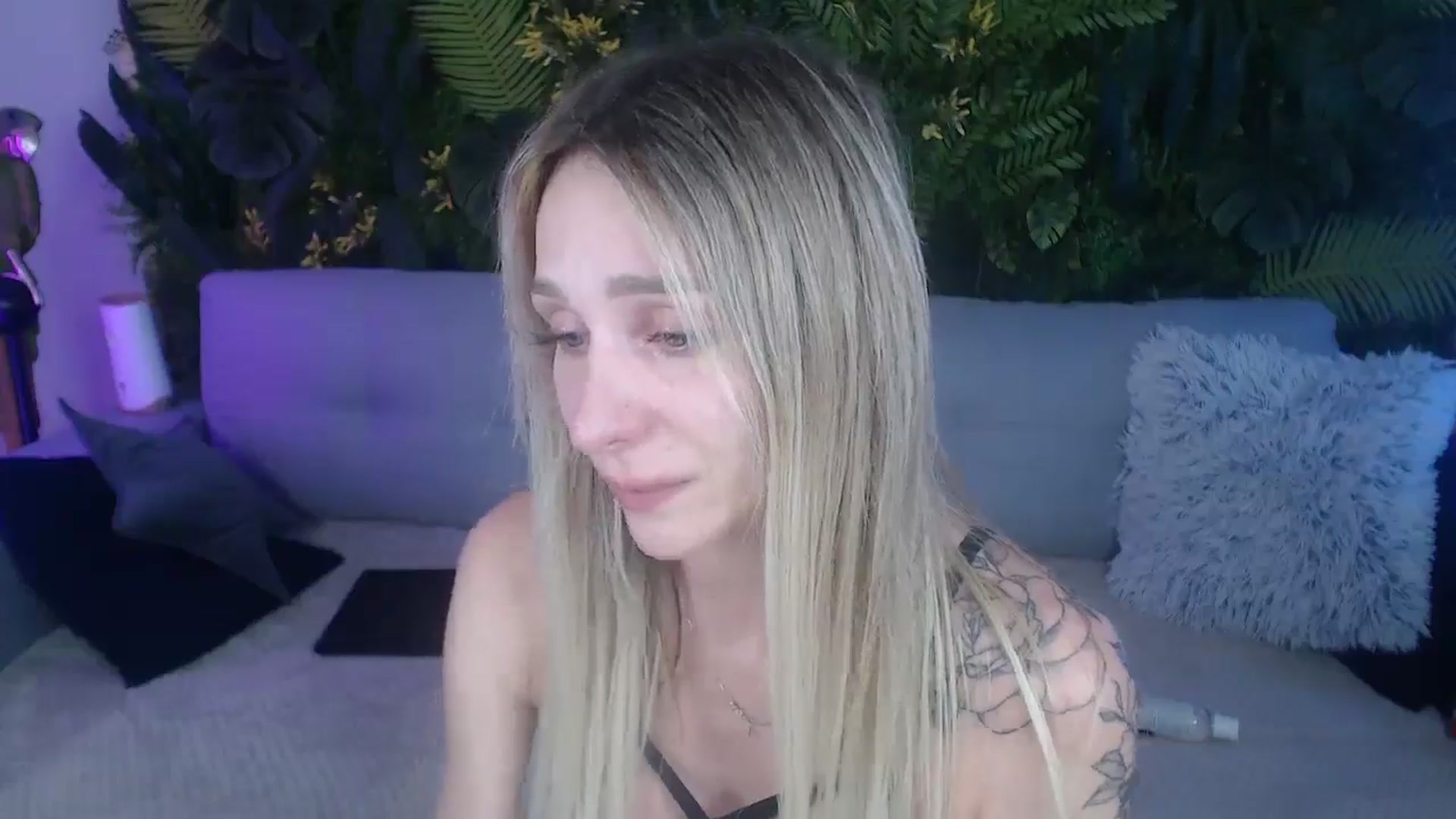 Horny_Blond video thumbnail