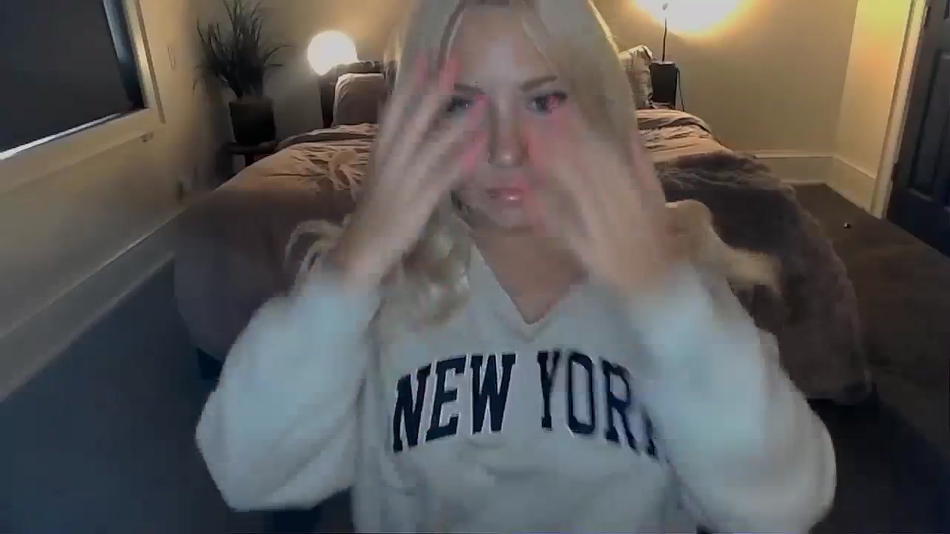 A1_Scarlett video thumbnail