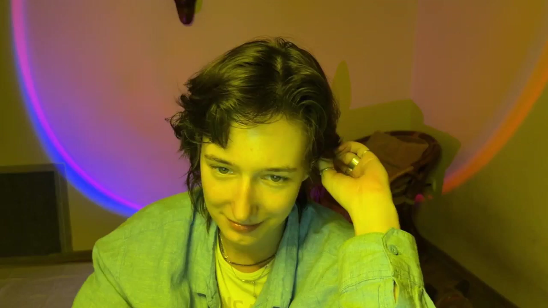 LoooneyTunes video thumbnail