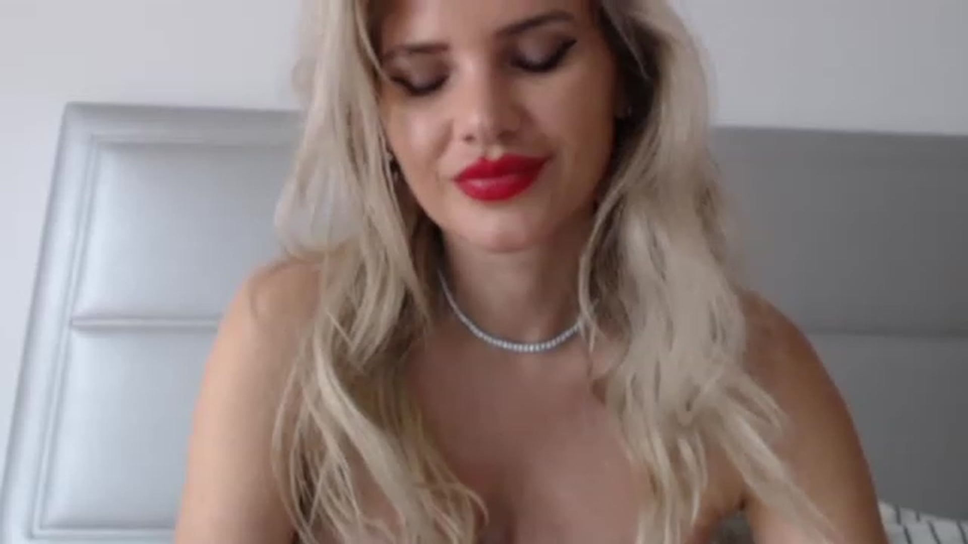 Dulcineaa video thumbnail