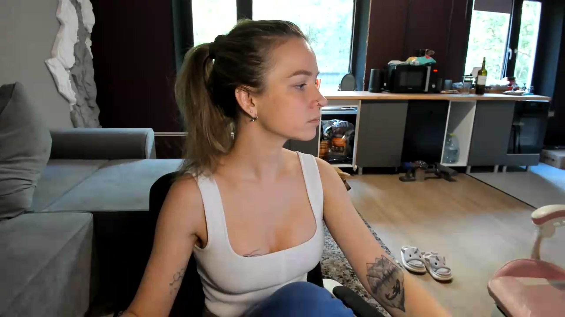 Qi_ra video thumbnail
