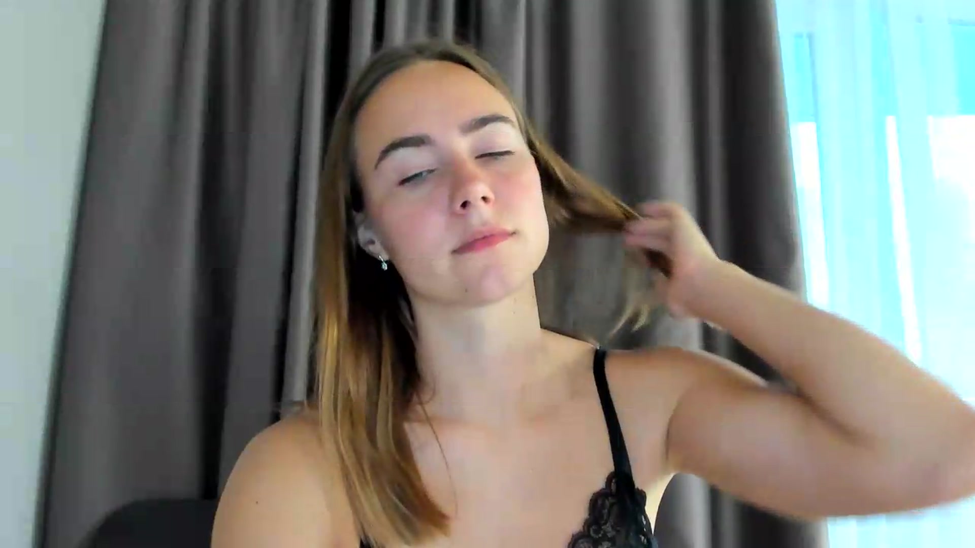 OhAlisa video thumbnail
