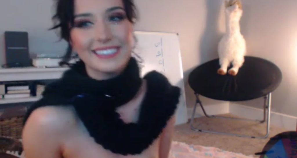 Scarlett_Vera video thumbnail