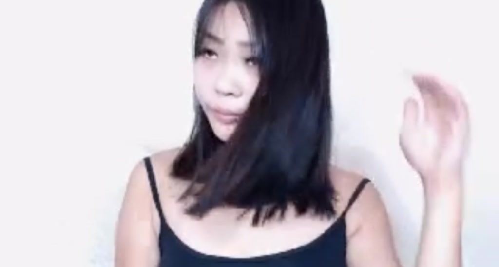 LeenaQ video thumbnail