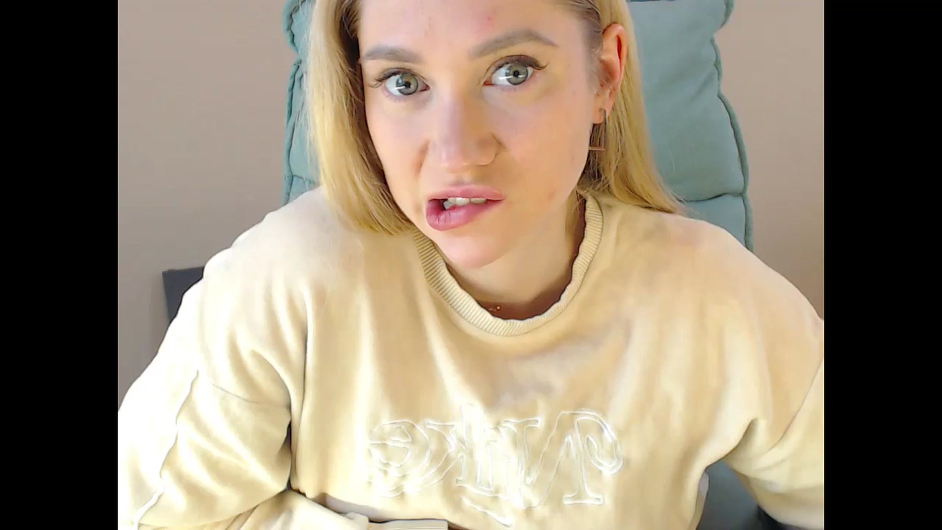 Miss_Sylvia video thumbnail