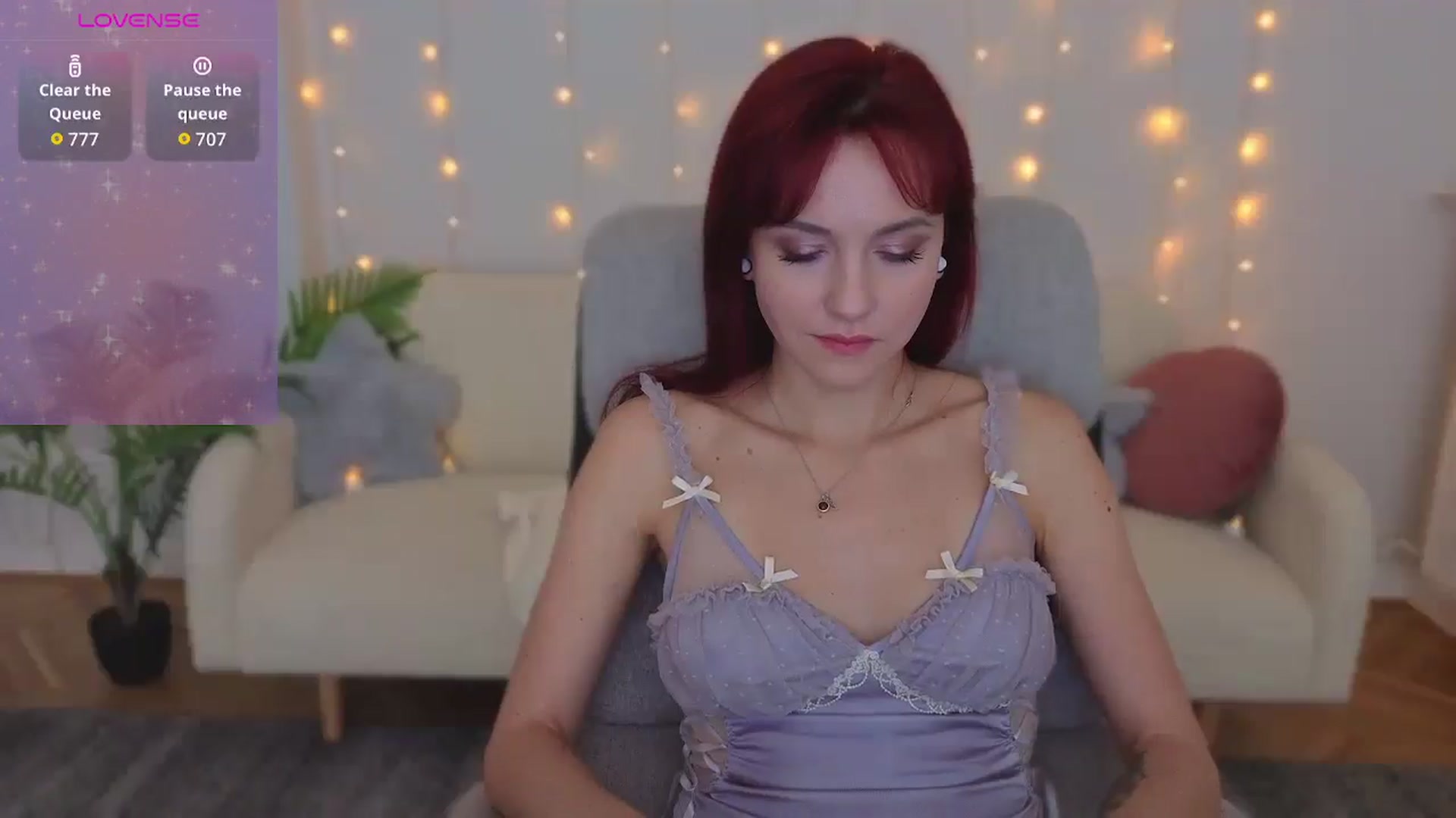 Velanique video thumbnail