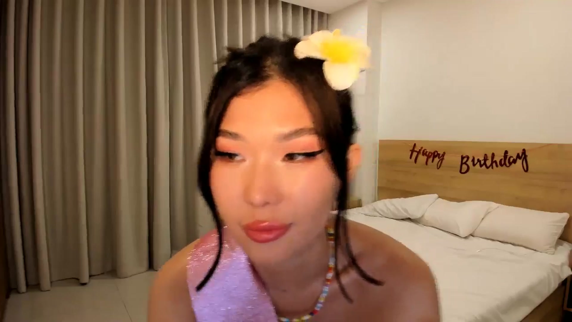 LindaMei video thumbnail