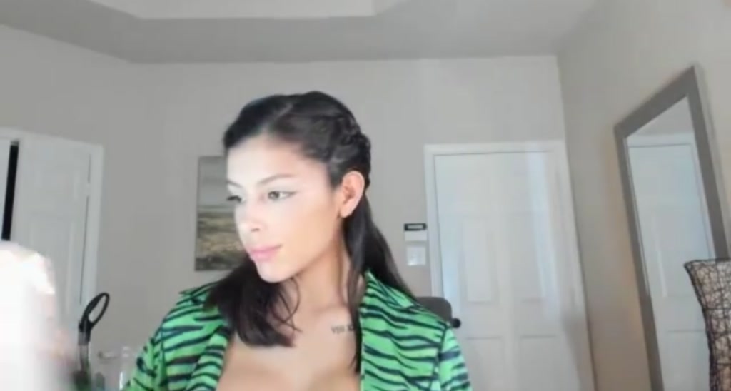 skylerlo video thumbnail