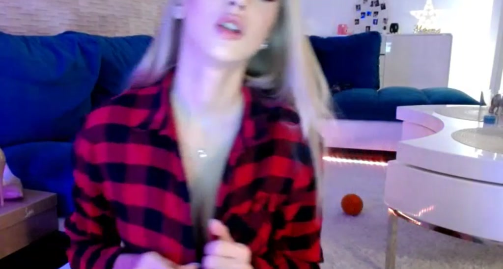 VivianisHere video thumbnail