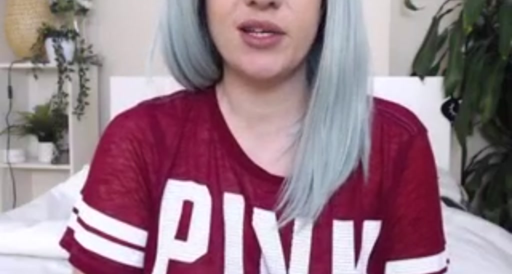 HollyWould_x video thumbnail