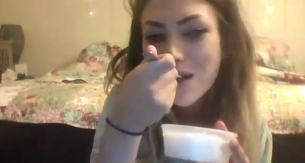 mollysimms video thumbnail