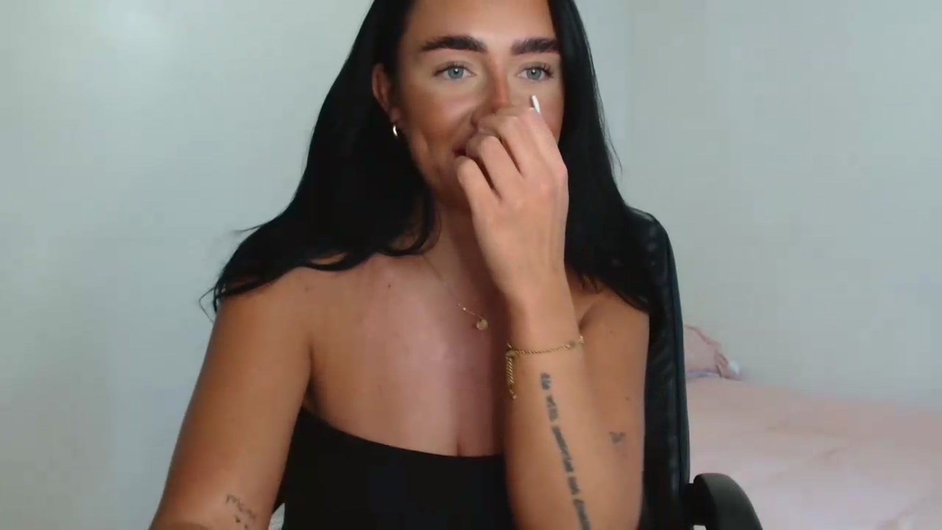 ElleBloom video thumbnail