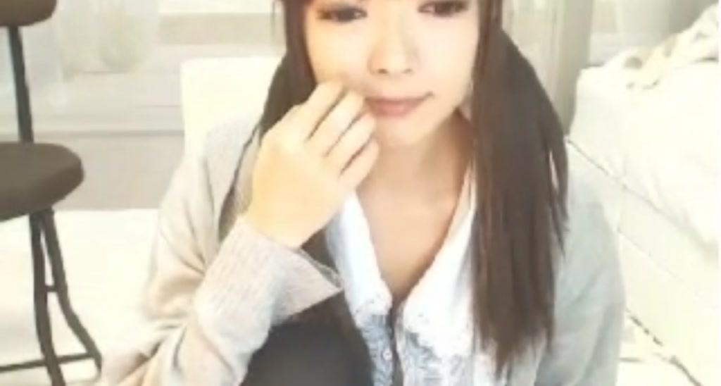 XxMayuka video thumbnail