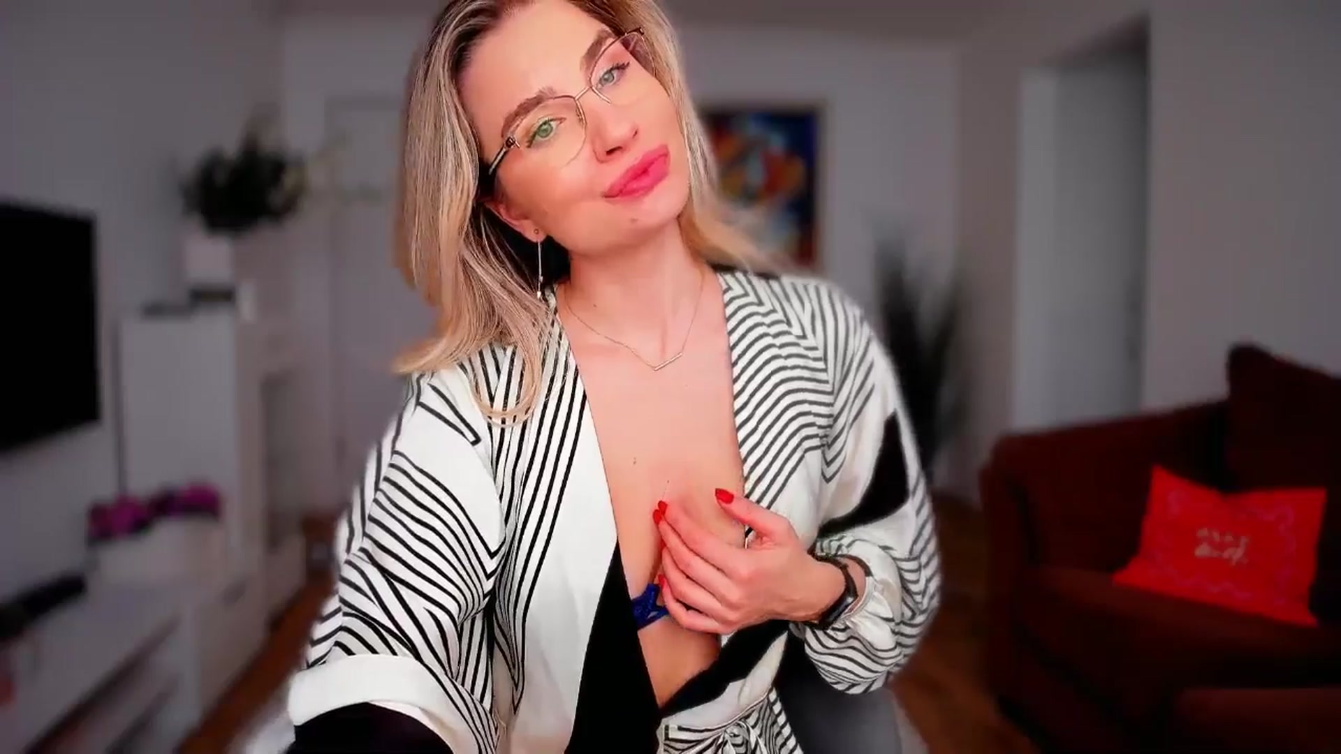 AlyMiss video thumbnail