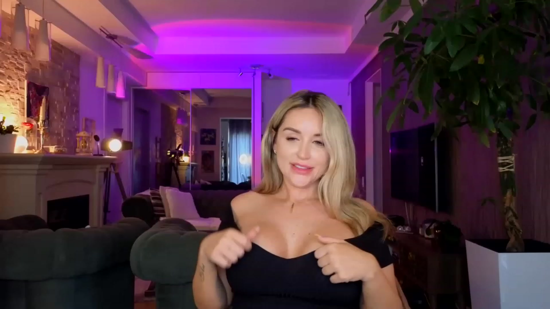 TheSassyOne video thumbnail