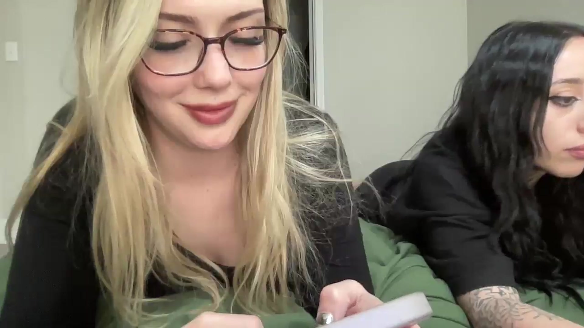 AshleyMarina video thumbnail