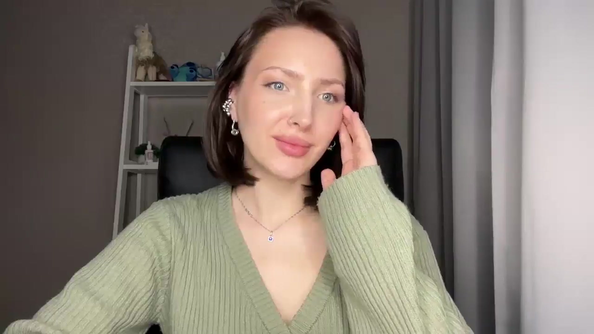 Di_Pearl video thumbnail