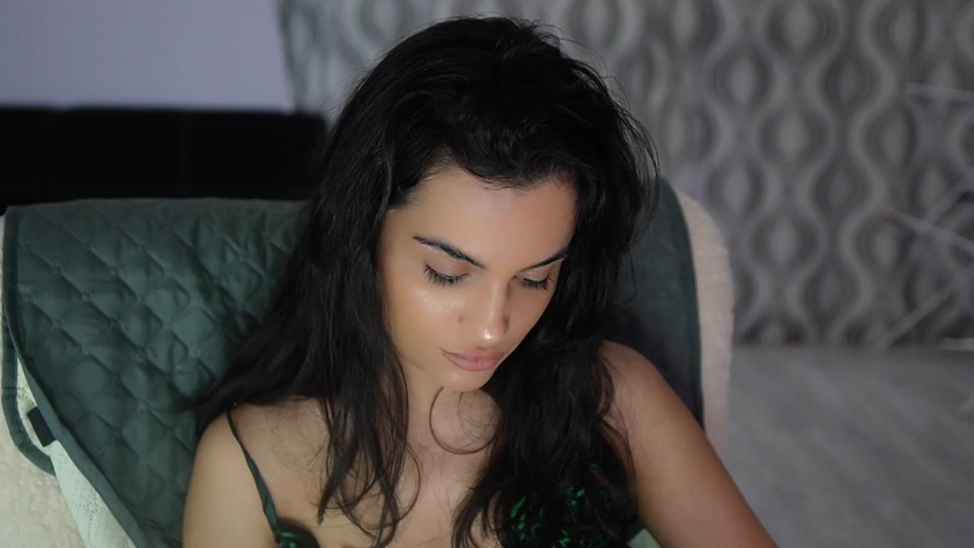 TinyAndrea video thumbnail