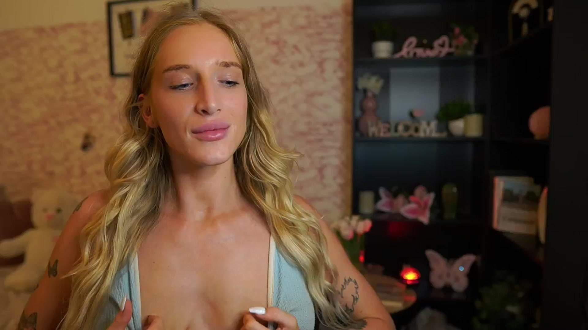 NicoletteShea video thumbnail