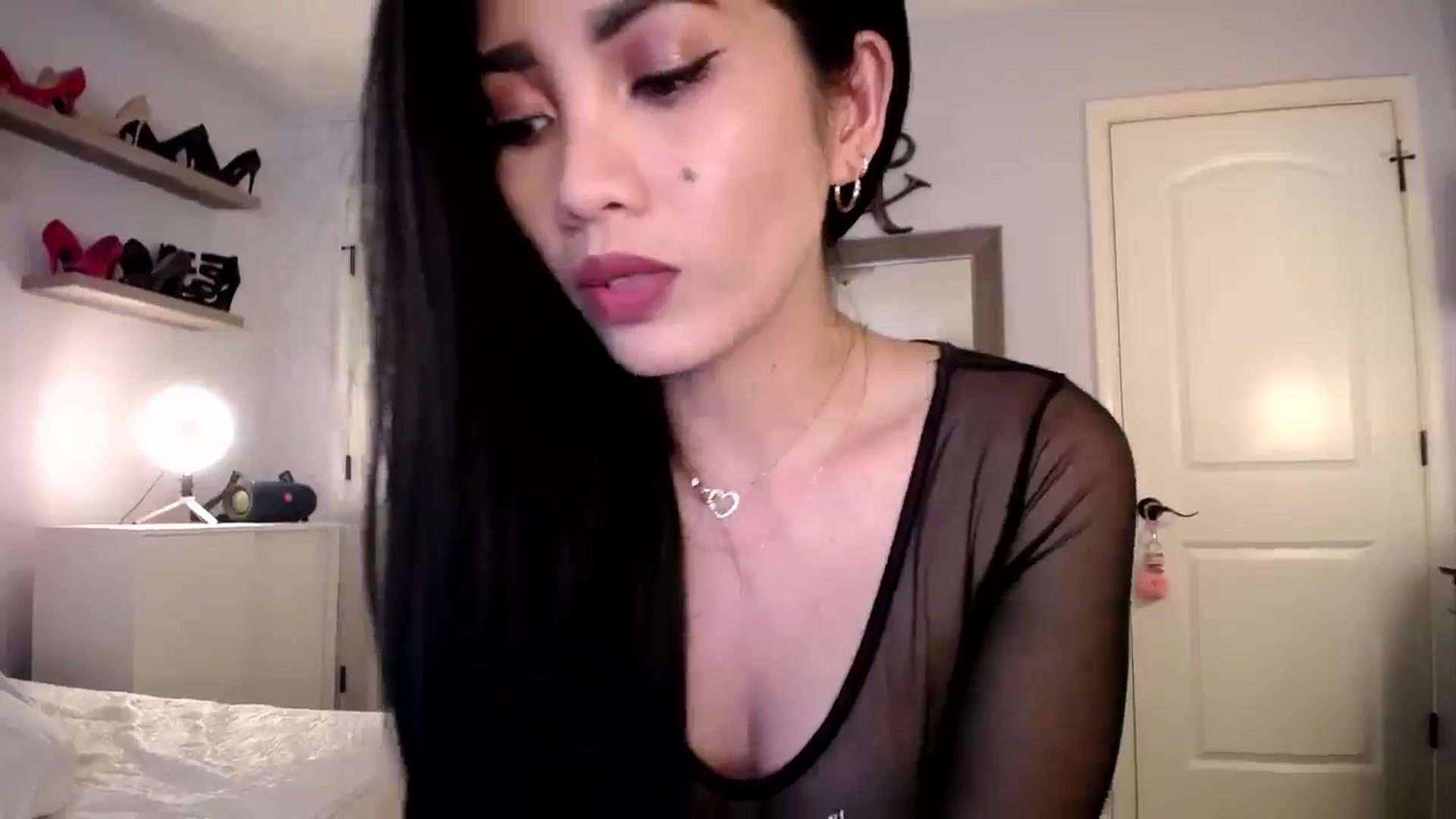 AsianLuv_4U video thumbnail