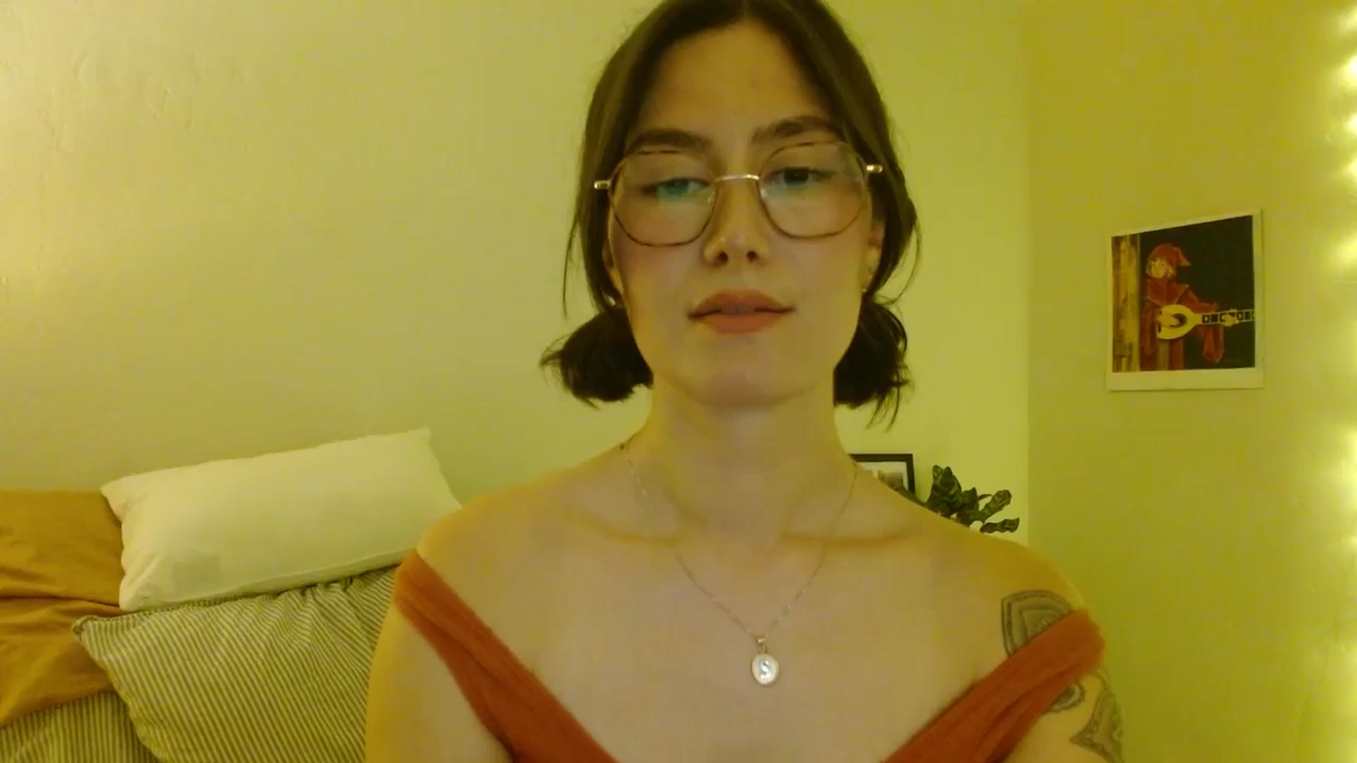 honey28 video thumbnail