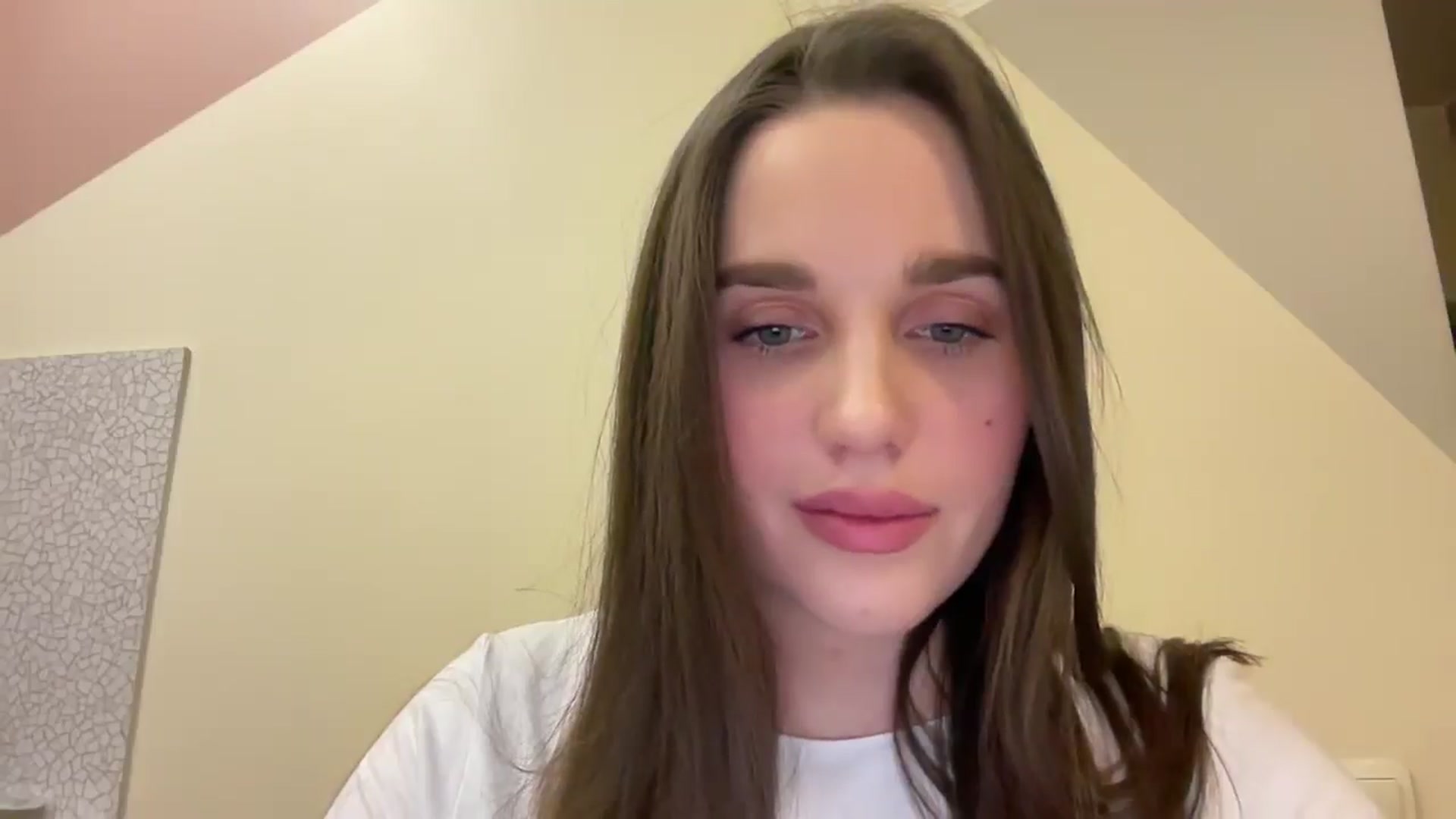 ElizabethRoss video thumbnail