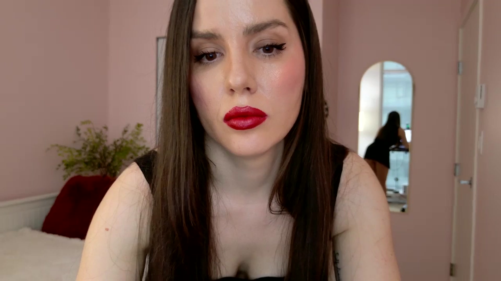 BellaBaxter video thumbnail
