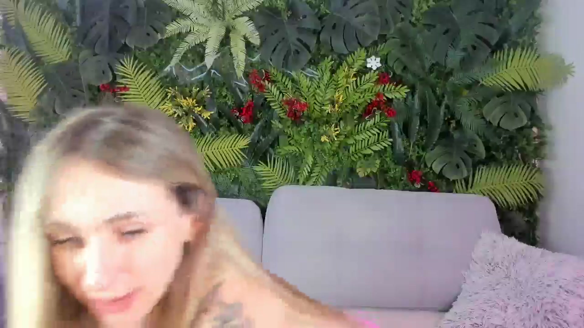 Horny_Blond video thumbnail