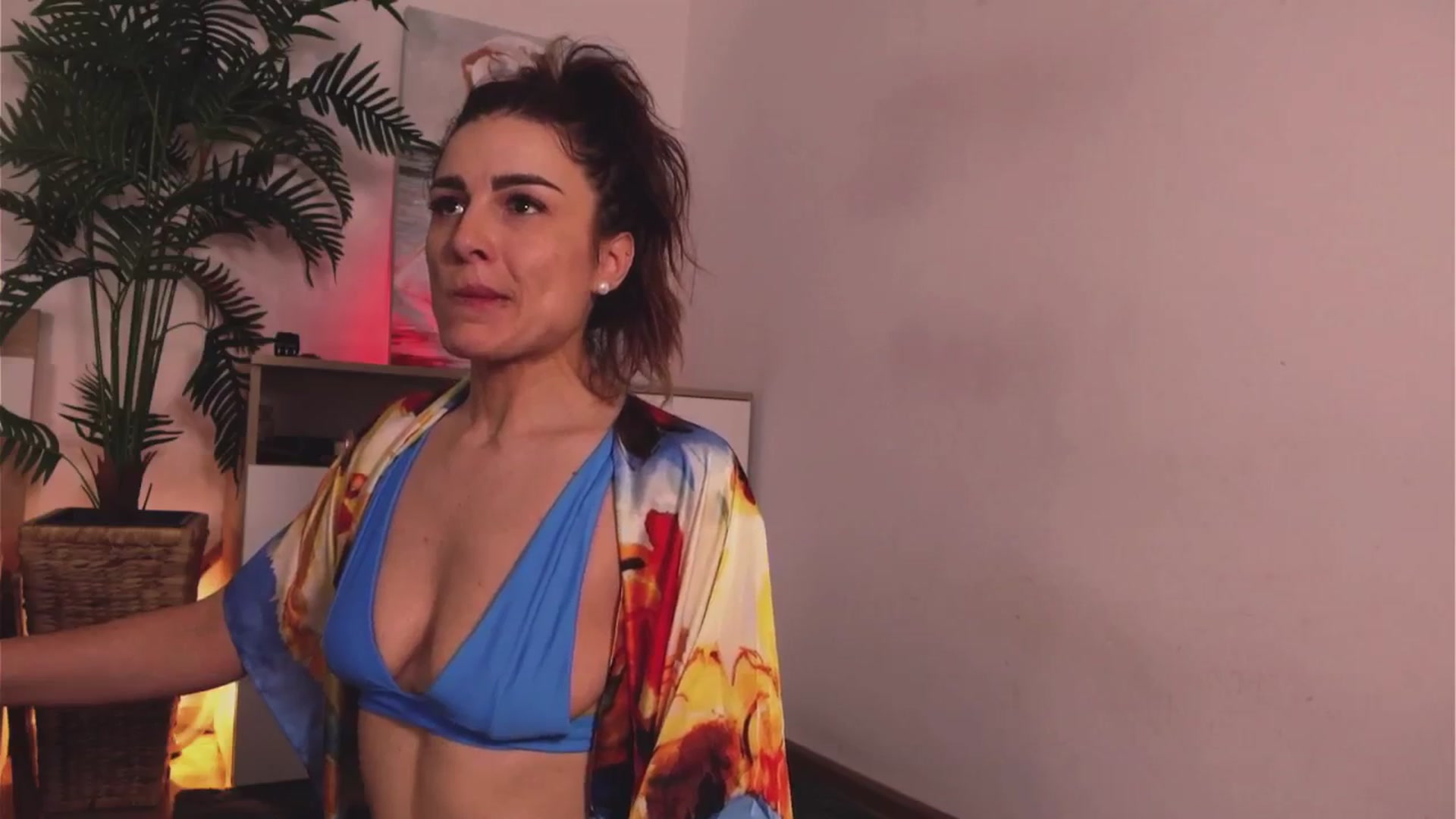 MissLullu video thumbnail