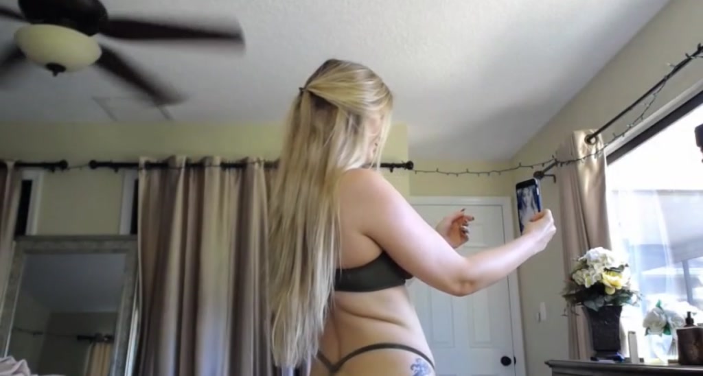 Skye_Evans_ video thumbnail