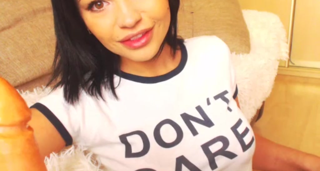 Selena_G video thumbnail