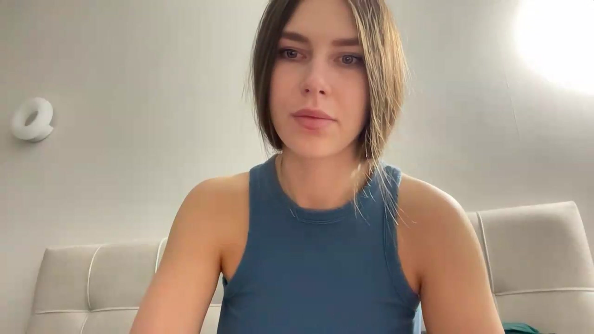 kissfreeze video thumbnail