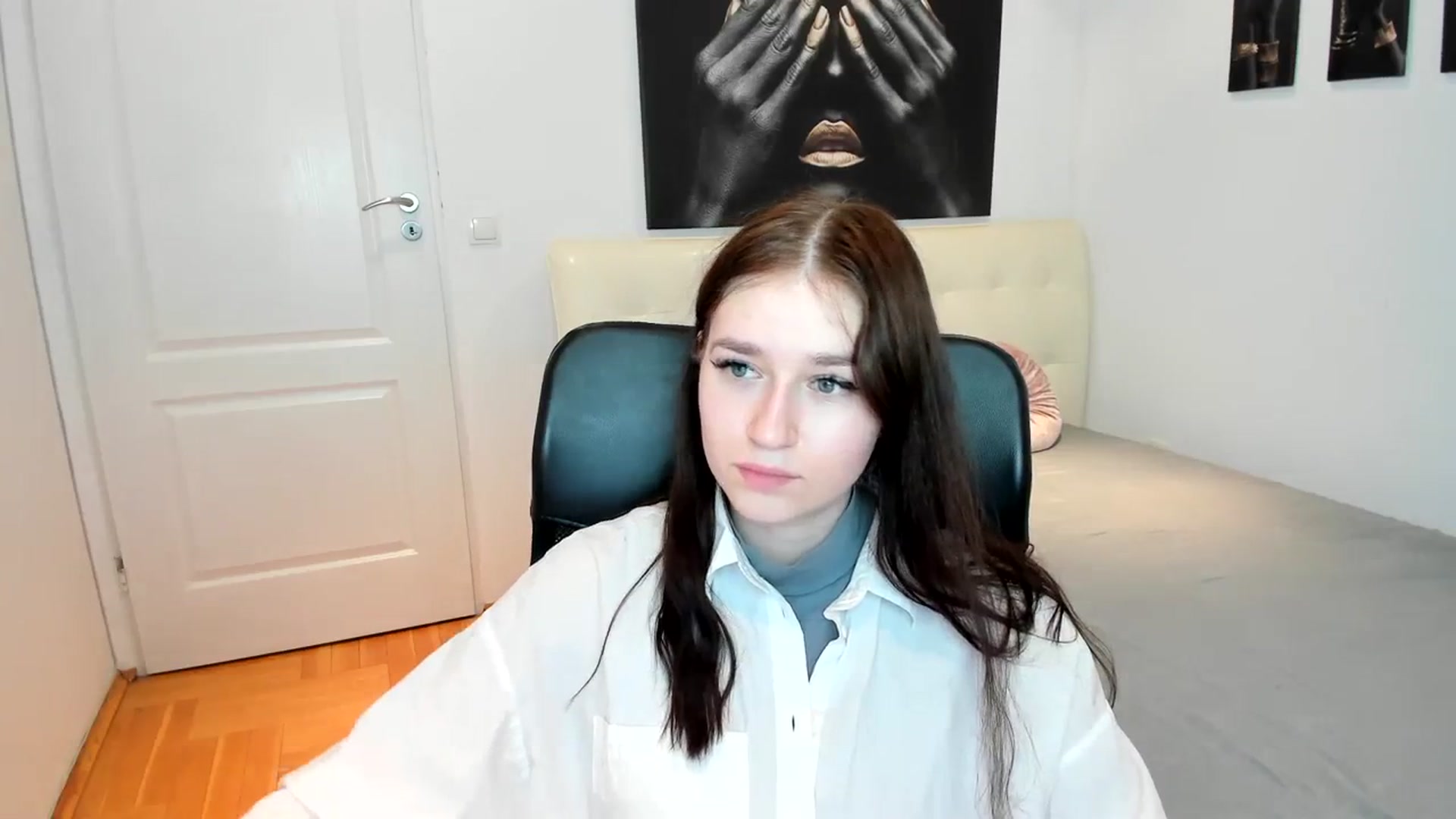 SsweetPeaches video thumbnail