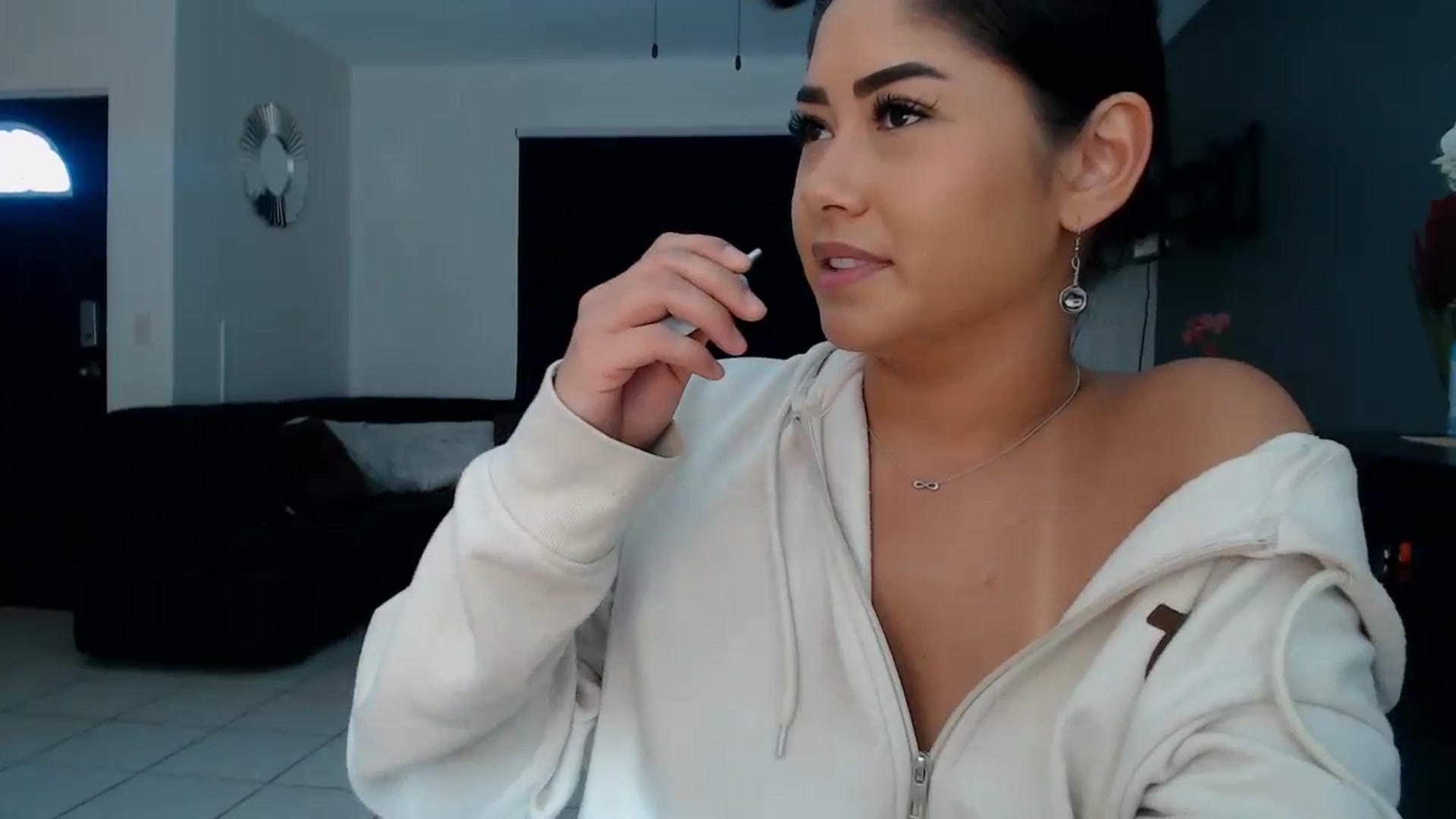 YourGoddessLu video thumbnail