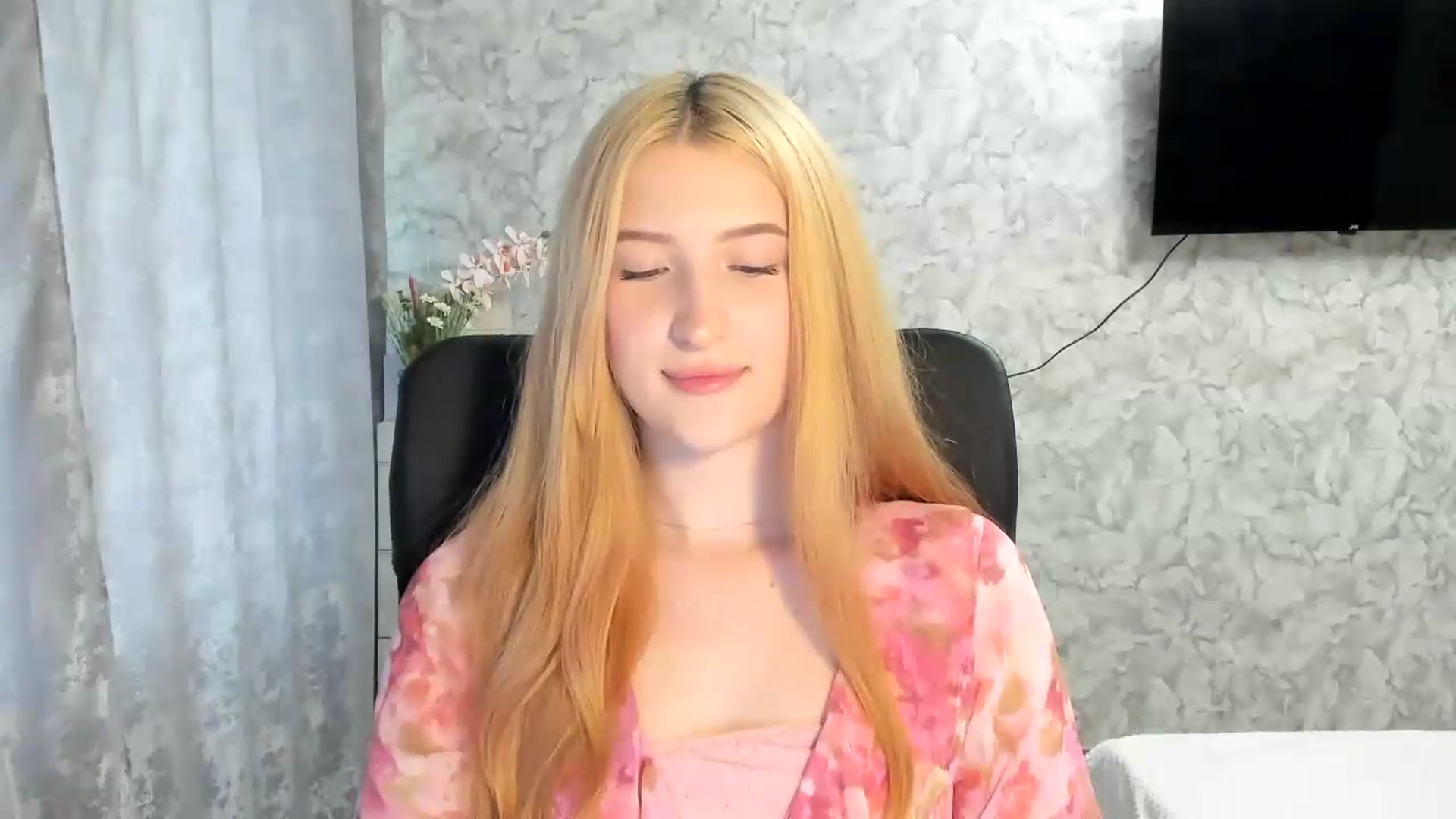 Ilona_Here video thumbnail