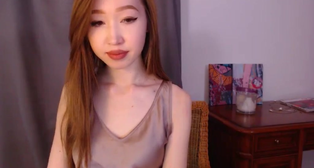 HoneySue video thumbnail