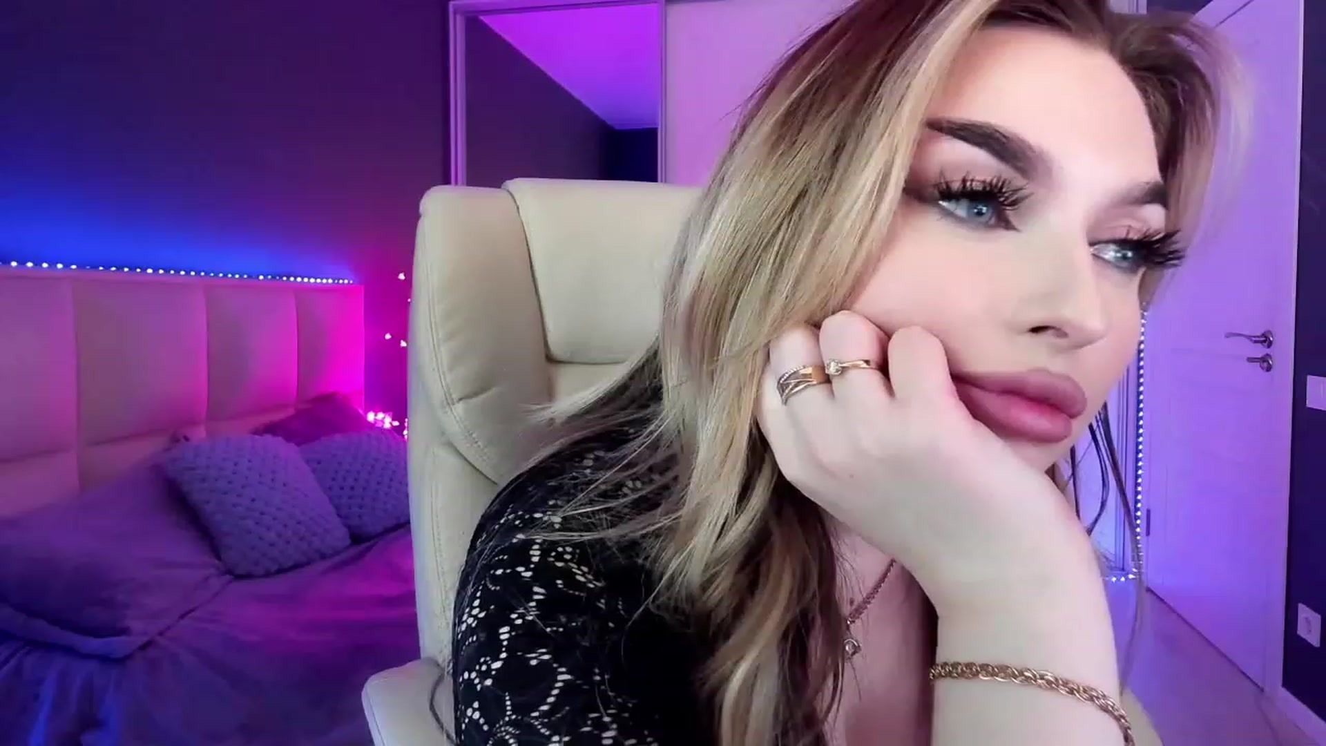 DancingBabyy video thumbnail