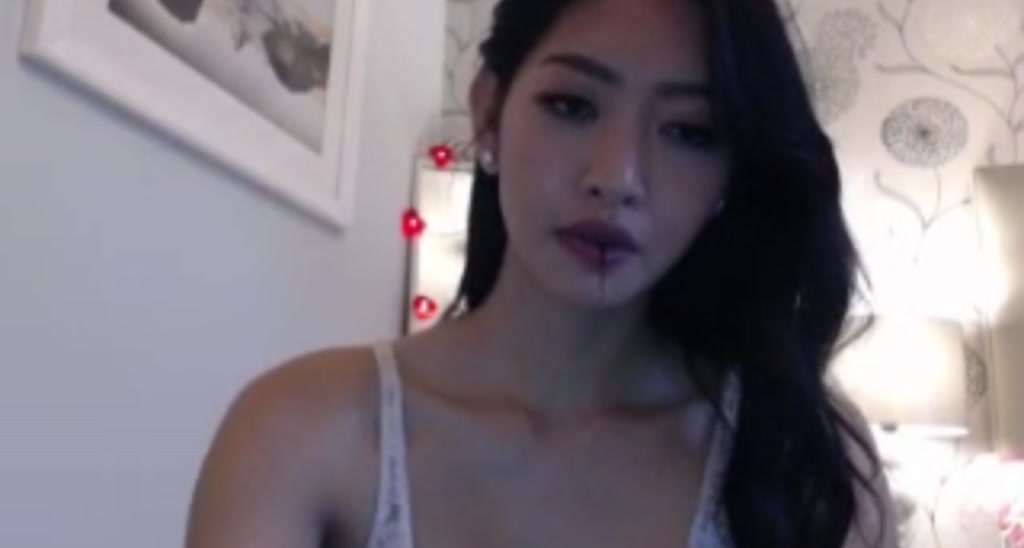 MissReinaT video thumbnail